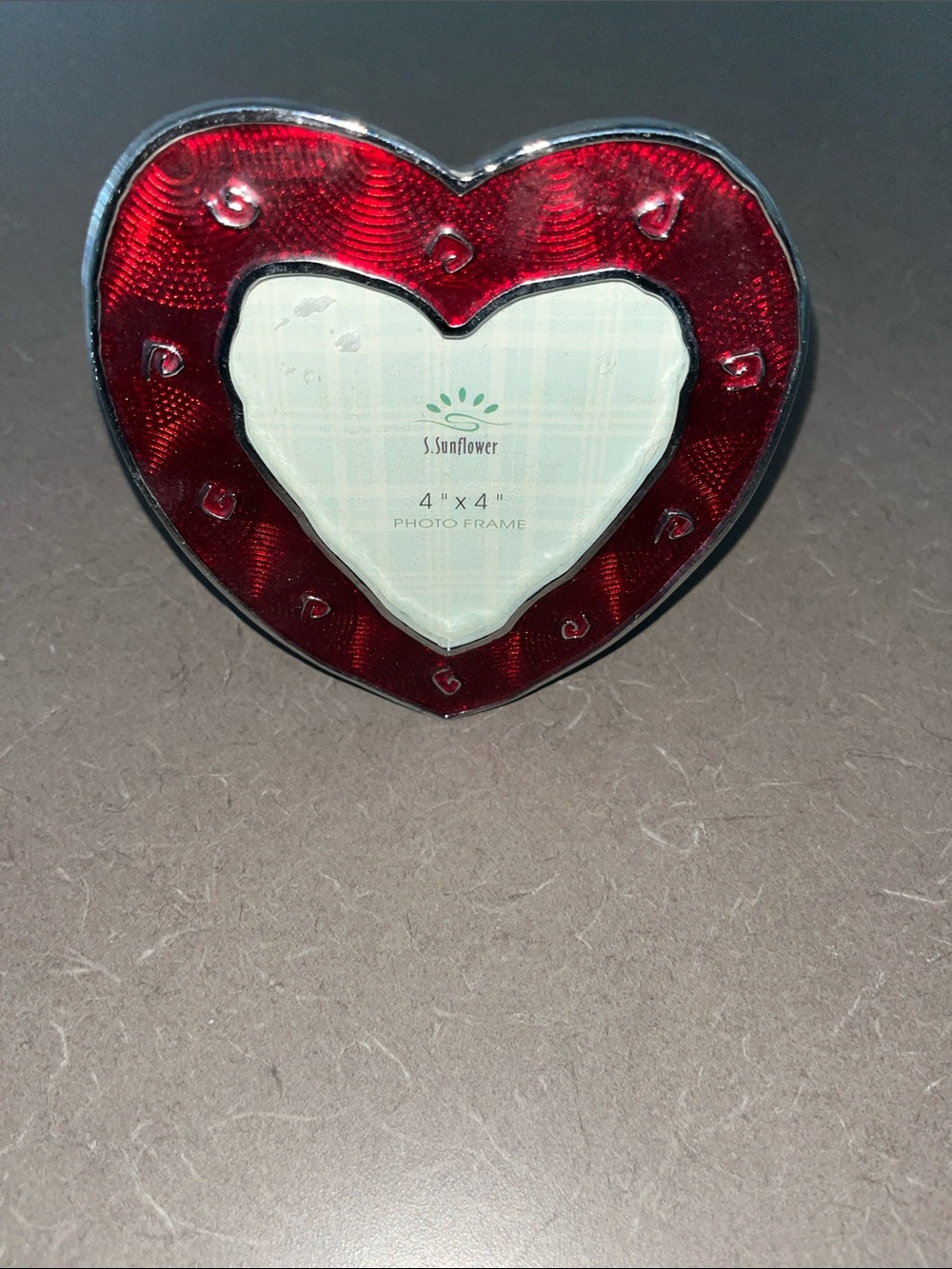 Red Heart Photo Frame - 4" x 4"